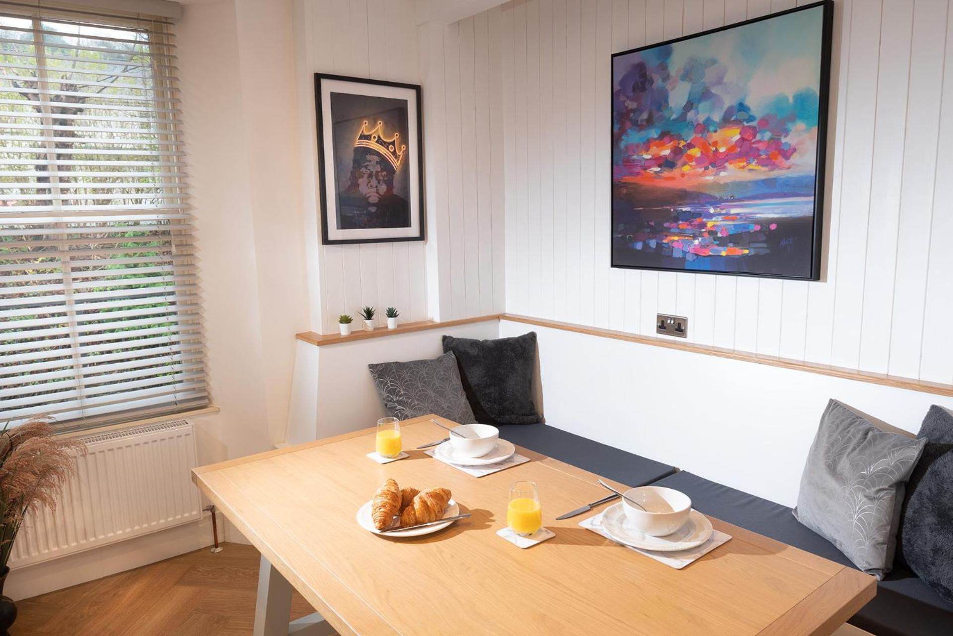 Lola'S Loft With Lake Views - Central Bowness - Pet Friendly Eksteriør billede