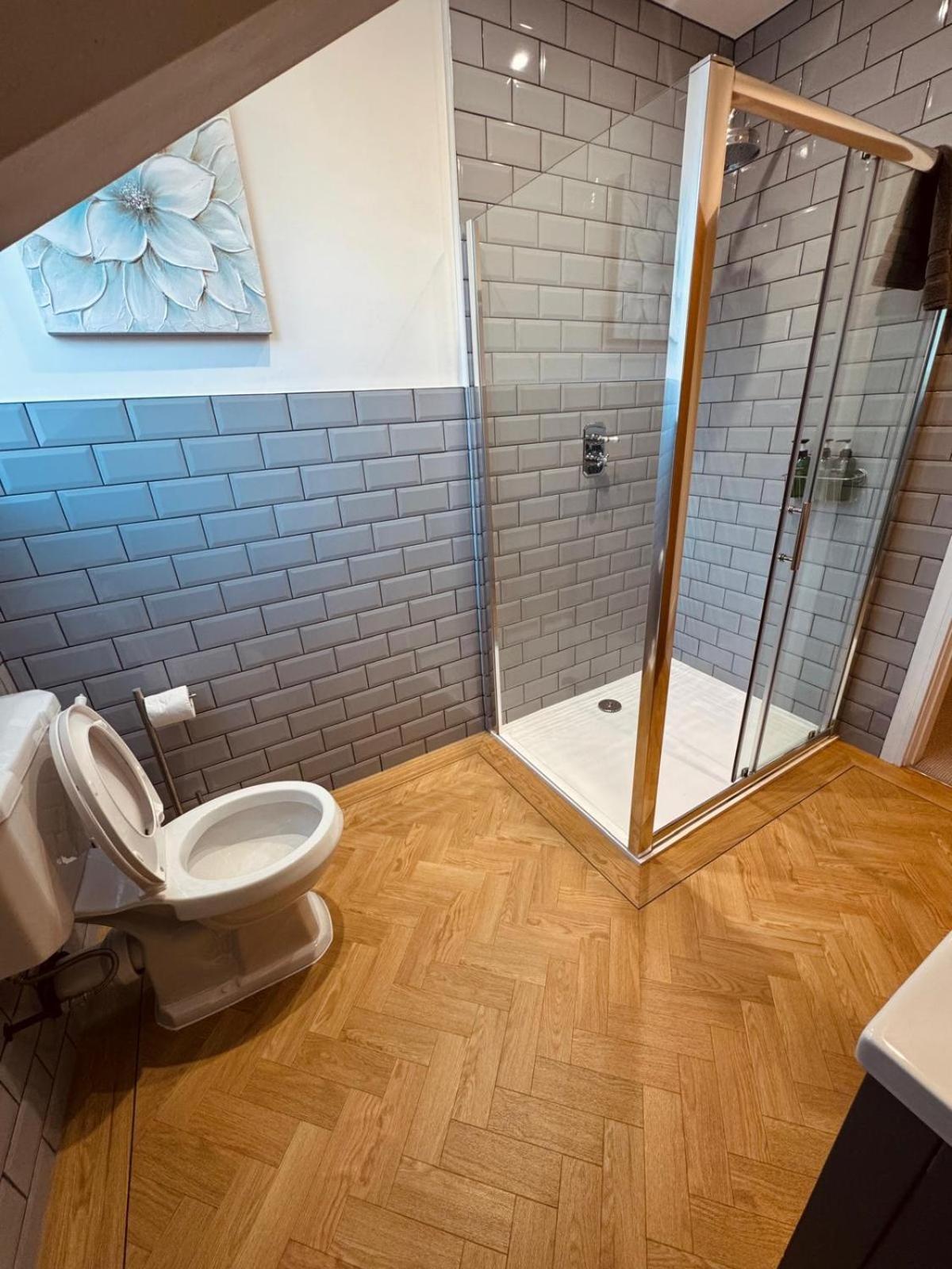 Lola'S Loft With Lake Views - Central Bowness - Pet Friendly Eksteriør billede